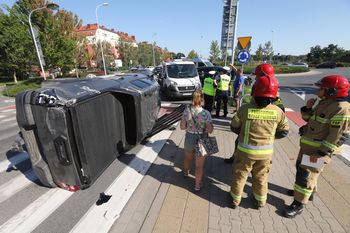 Groźny wypadek na Dolnym Śląsku. Dwie osoby w szpitalu