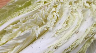 Czarne kropki na kapuście. Nie wyrzucaj. Sprawdź, do czego możesz ją wykorzystać