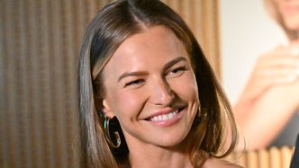 Oto świąteczne menu by Anna Lewandowska. Skusicie się na confitowaną nogę kaczki za 88 zł, pierogi z gęsiną i wege pasztet?