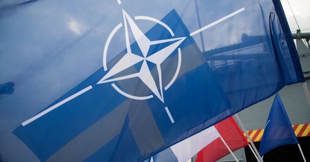 Hakerzy sprzedają tajne dokumenty wojskowe NATO? Niepokojące doniesienia mediów