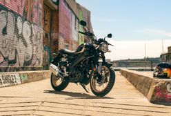 Nowa Yamaha XSR125 Legacy to trochę scrambler, choć się tym nie chwali