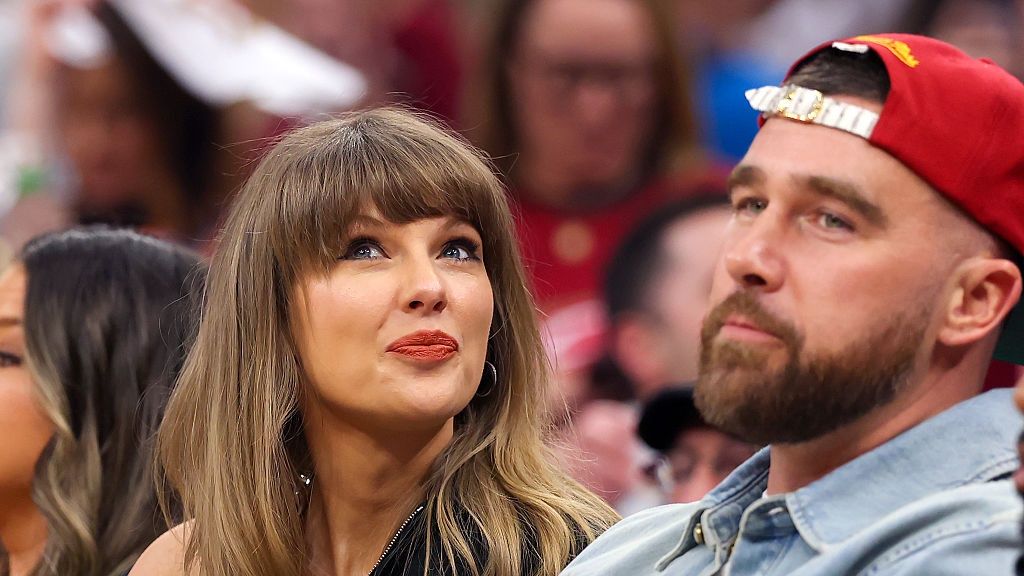 Taylor Swift i presja wyglądu. W tle trudna relacja z jedzeniem