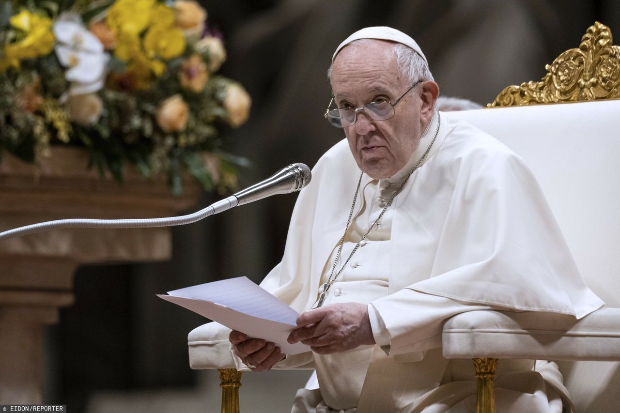 Papiez franciszek podczas mszy wielkanocnej. fot. Eidon/REPORTER