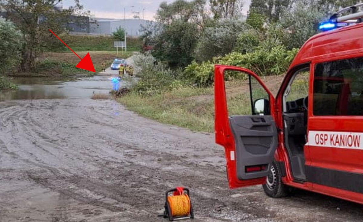 19-letni kierowca próbował przejechać hyundaiem przez rzekę Białą