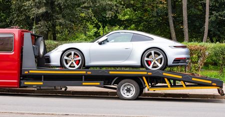 Chaos z Porsche w Rosji. Setki aut unieruchomione po awarii systemu