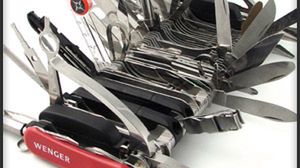 „Wszystkomający” szwajcarski scyzoryk gigant 1