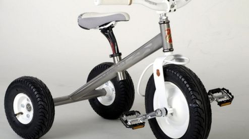 Tytanowy trzykołowiec – rower dziecioodporny? 1