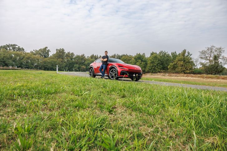 Pierwsza jazda: Ferrari Purosangue Handling Speciale – wbrew rozsądkowi