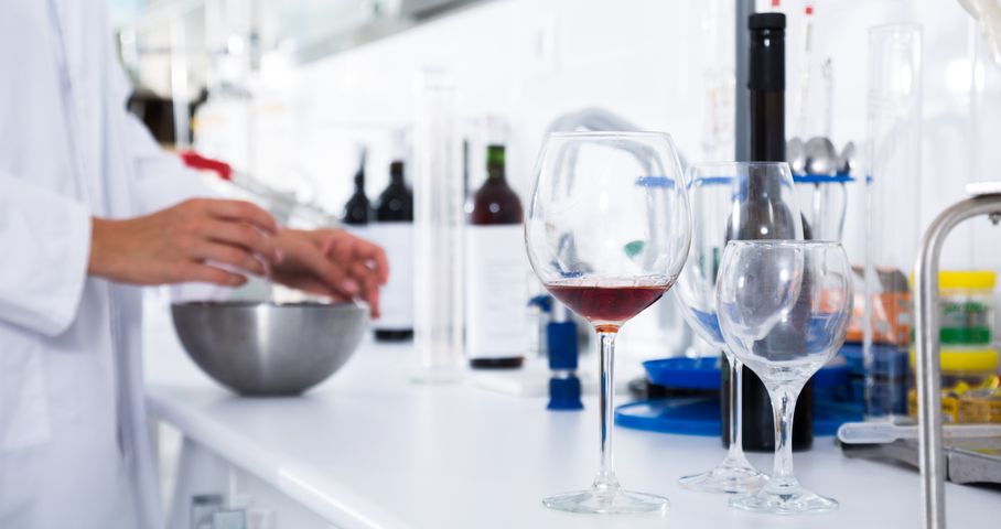 Kwas winowy jest szeroko wykorzystywany w kosmetyce
