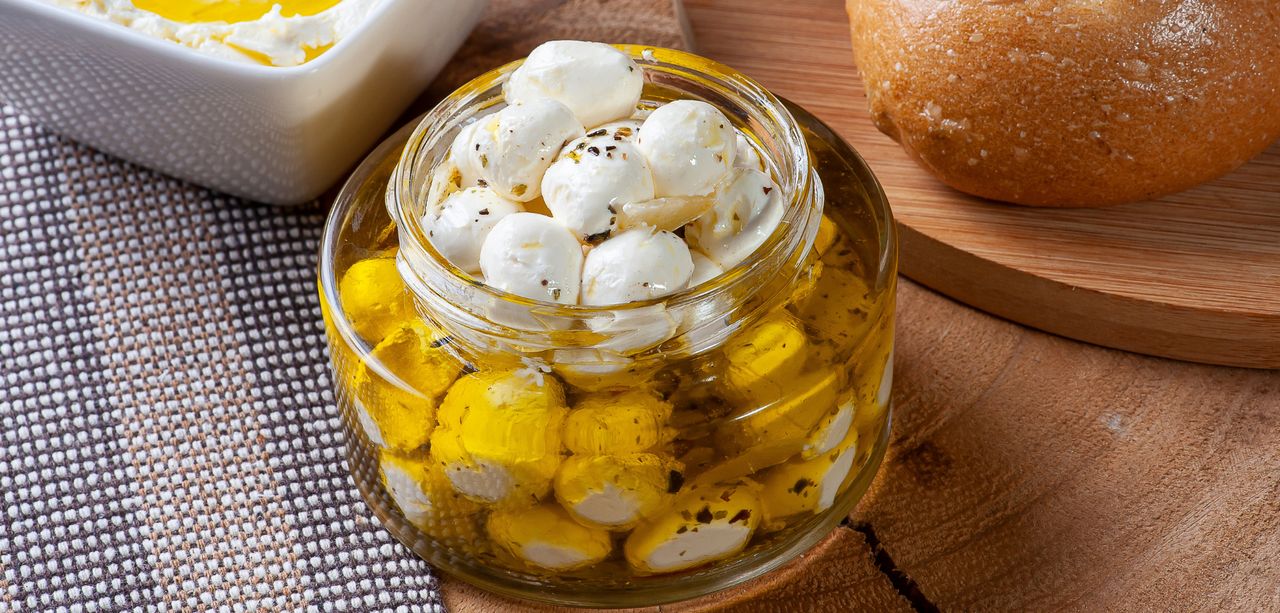 To przysmak łemkowskiej kuchni. Serowe kuleczki pięknie pachną miętą