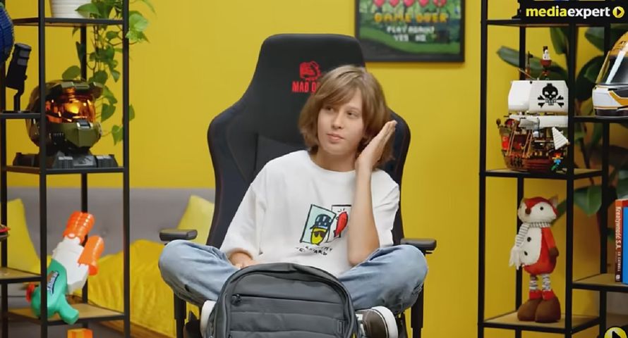 KER: reklama Media Expert "Back to school" nieetyczna