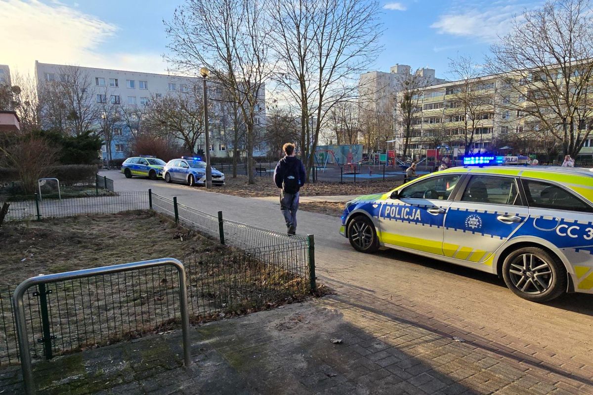 Dramat na placu zabaw w Toruniu. 12-latek stracił przytomność