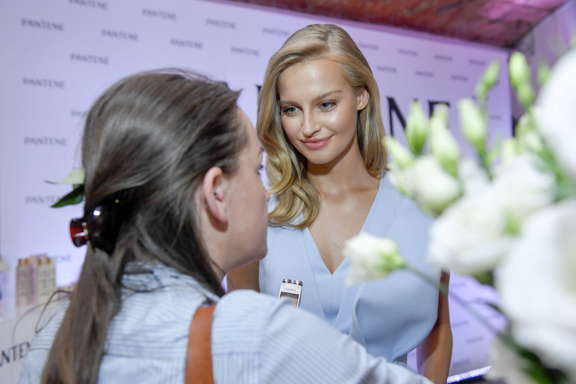 Joanna Krupa komentuje wywód Karoliny Pisarek o ślubnych kopertach