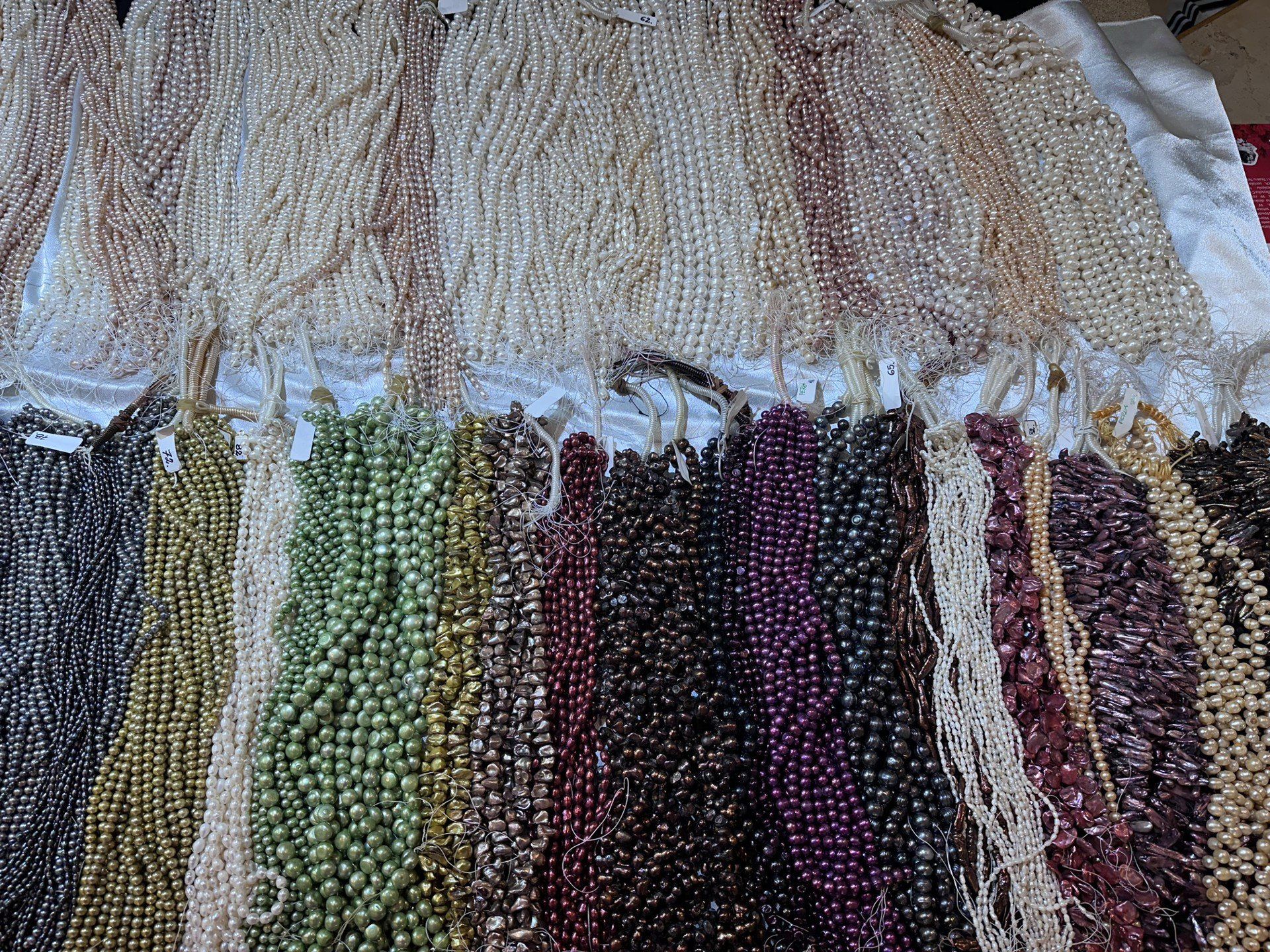 Cuda - cudeńka prosto z giełdy minerałów. Zobaczcie, co oferowali sprzedawcy!