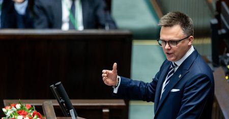 Hołownia rzecznikiem rządu? "Zobaczymy czy przestanie być marszałkiem"