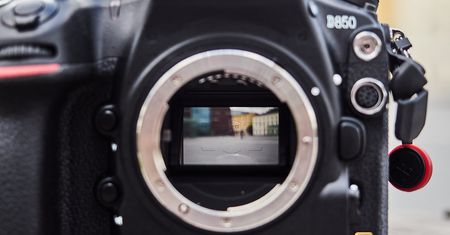 Nikon może zastąpić niektóre lustrzanki bezlusterkowcami