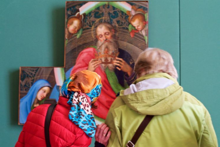 Czekał godzinami, by dopasować odbiorców do obrazów w muzeum. Zdecydowanie się opłaciło 16
