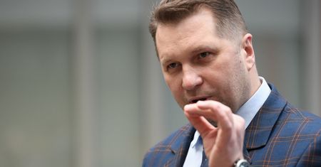 Polski Ład. Czarnek: zwroty jeszcze w tym i następnych tygodniach