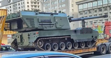 Chiny stawiają na autonomiczną artylerię. Haubica SH-16 strzela bez pomocy ludzi