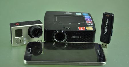 10 nocy z pikoprojektorem Philips PicoPix 3614 [recenzja]