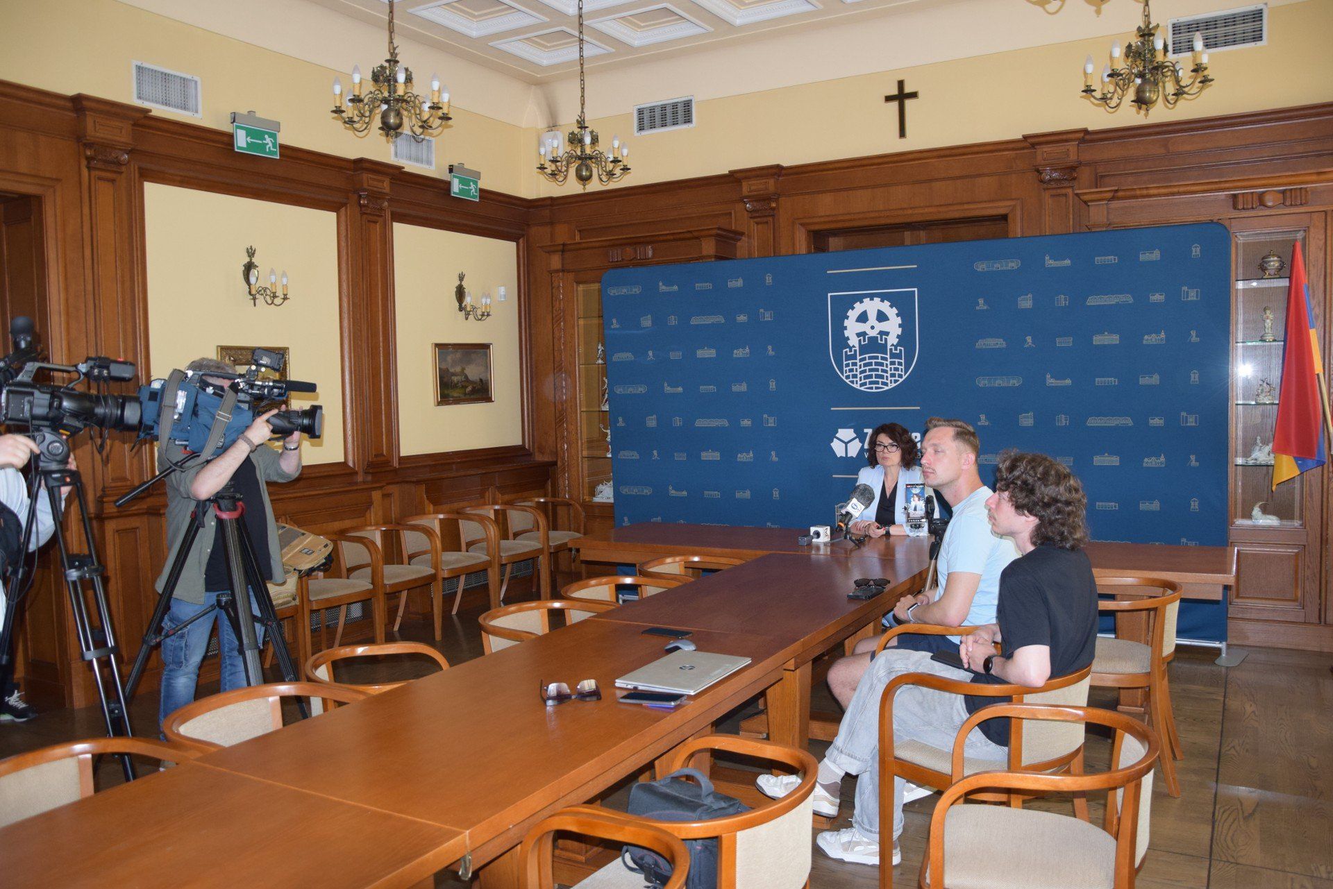 Konferencja prasowa Ewy Weber, pełniącej obowiązki prezydenta Zabrza do czasu wyboru nowego włodarza miasta.