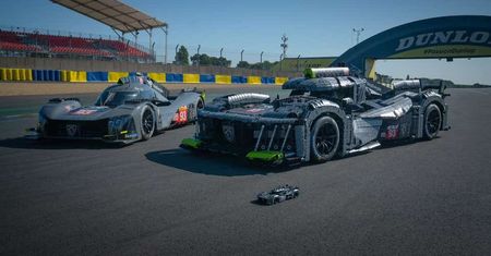Imponujący projekt Peugeota i Lego. Hypercar z klocków w 24 godziny