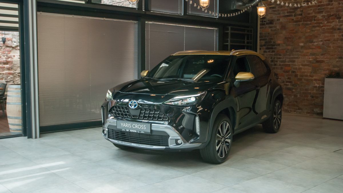 Kolor był niefortunnie dobrany - to nadwozie powinno być złote, a dach czarny!