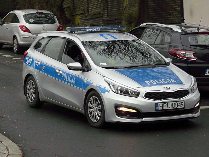 Policjant z ostrowieckiej drogówki w czasie wolnym zatrzymał nietrzeźwego kierowcę