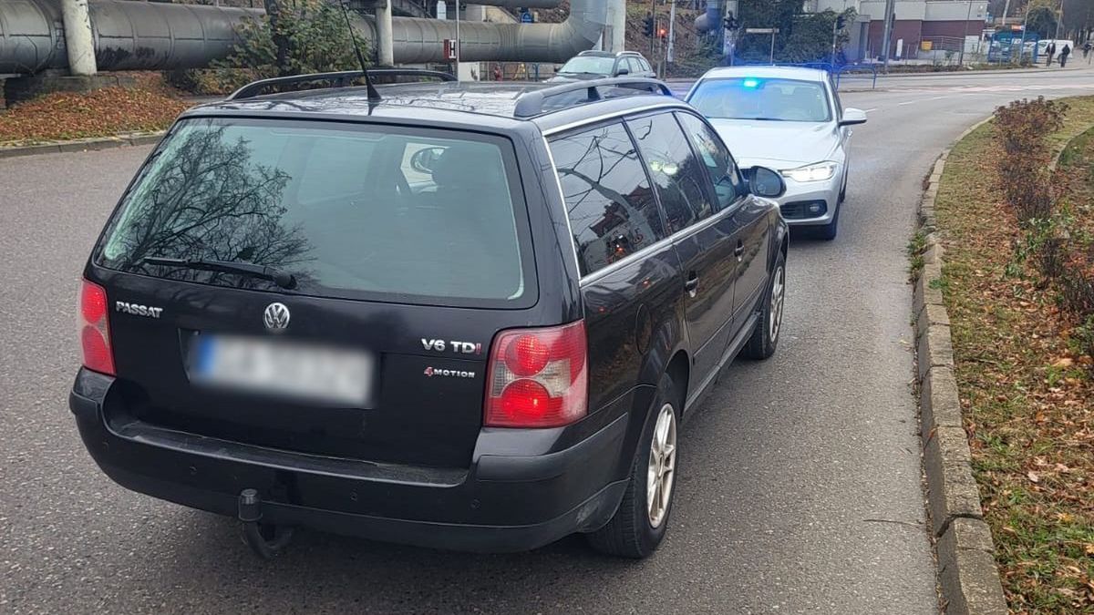 Nieoznakowany radiowóz nie dał kierowcy szans