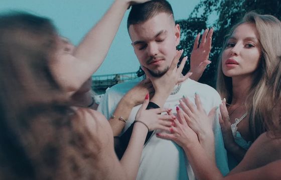 Fenomen polskiego youtubera. 1,5 miliarda wyświetleń, Minecraft, współpraca z ING i złota płyta