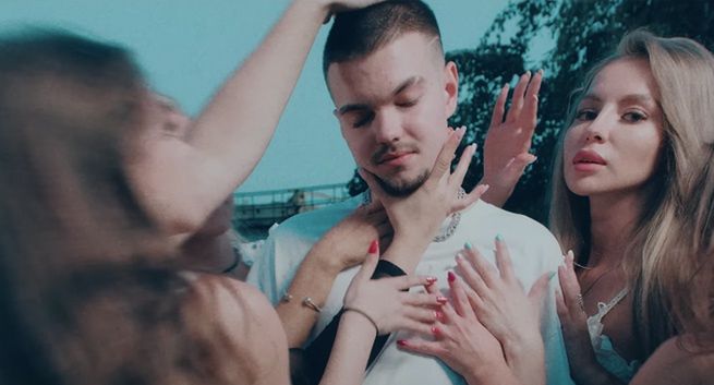 Fenomen polskiego youtubera. 1,5 miliarda wyświetleń, Minecraft, współpraca z ING i złota płyta