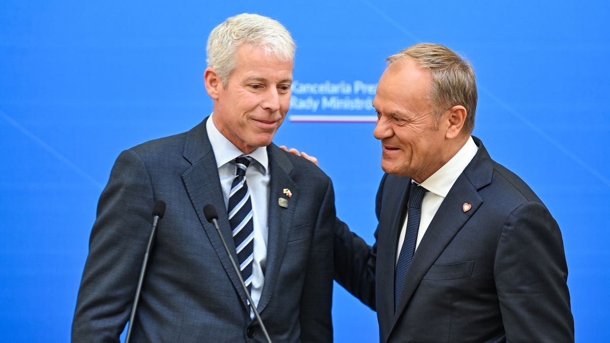 Donald Tusk, Chris Wright
Warszawa, 28.04.2025. Premier Donald Tusk (P) i sekretarz ds. energii USA Chris Wright (L) podczas konferencji prasowej po spotkaniu w siedzibie Kancelarii Prezesa Rady Ministr�w w Warszawie, 28 bm. (jm) PAP/Radek Pietruszka
Radek Pietruszka
Chris Wright, KPRM, polityka, spotkanie, dyplomacja, dyplomata, polityk, sekretarz energii, briefing prasowy, konferencja prasowa