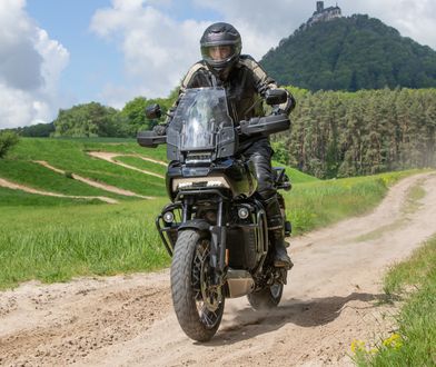 Harley-Davidson Pan America dołącza do gry. Sprawdzamy, jak mocne ma karty