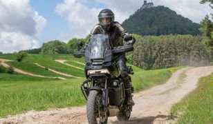 Harley-Davidson Pan America dołącza do gry. Sprawdzamy, jak mocne ma karty