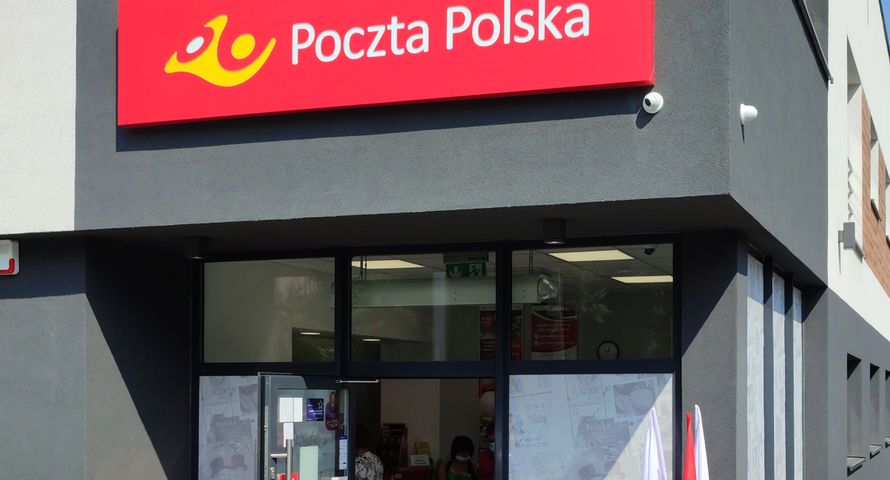 Poczta Polska na plusie. Planuje strefy samoobsługowe