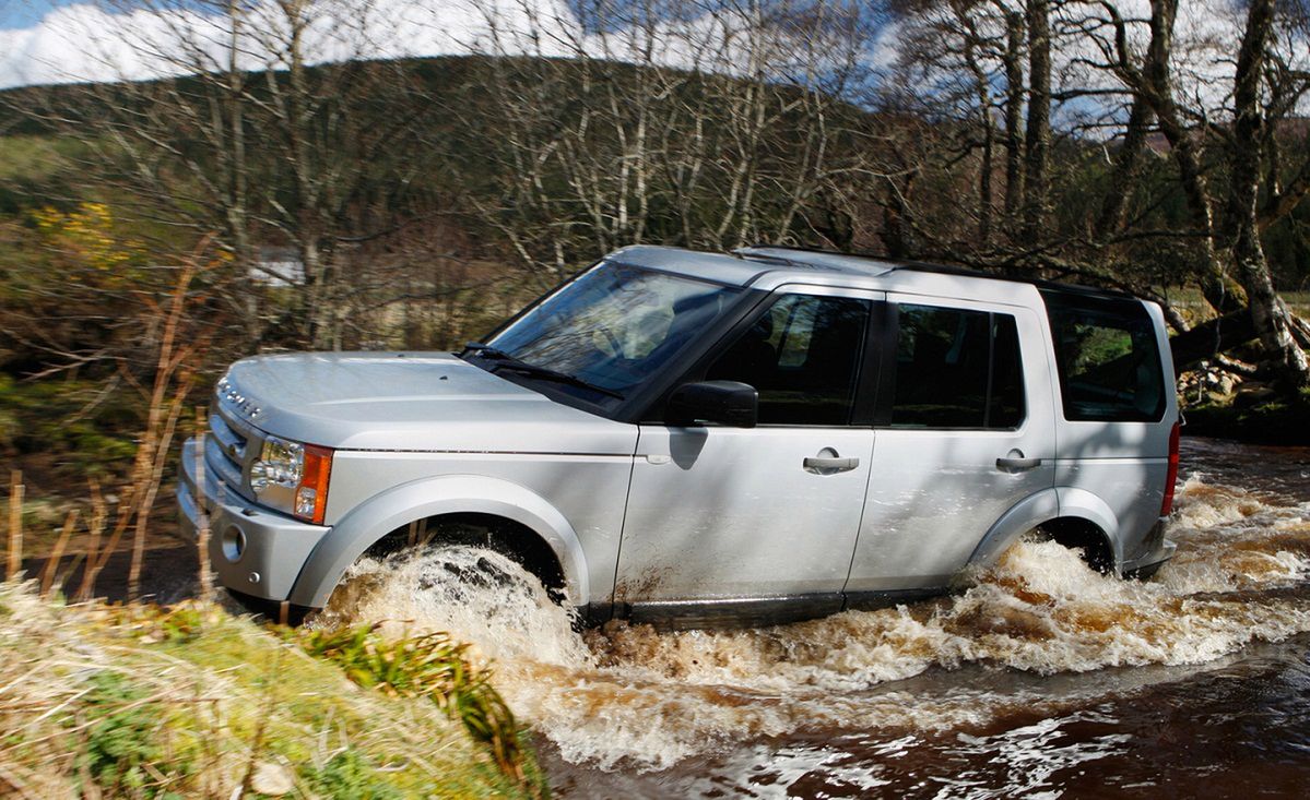 Land Rover Discovery (fot. widewallpapers.net)