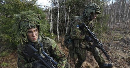 Estonia przesuwa wojska pod granicę z Rosją. Nowa doktryna obronna