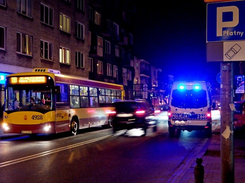 Zatrzymani za oszustwa metodą "na policjanta"