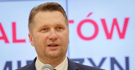 Roman Giertych ocenia Czarnka. "Najgorszy z ministrów"