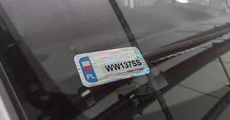 Za miesiąc koniec naklejek. Musisz ją usunąć tylko w jednym przypadku