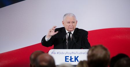 Kara dla Kaczyńskiego za słowa o "dawaniu w szyję"? Jest wniosek