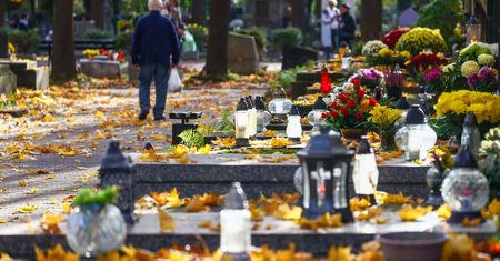 Nie możesz znaleźć grobu bliskich? To rozwiąże twój problem