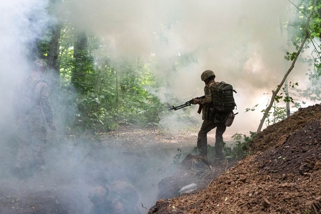 Ukrainian soldiers. Illustrative photos