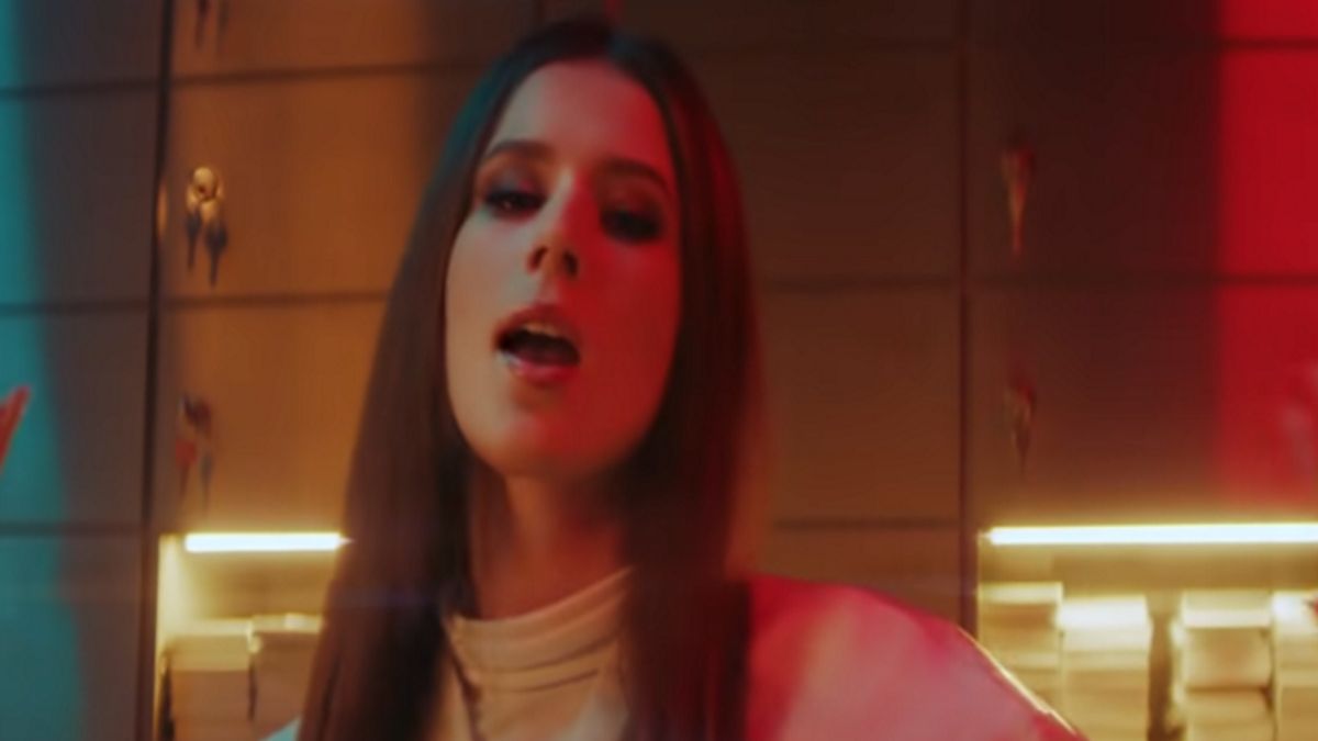 Roxana Węgiel w teledysku Ekipy