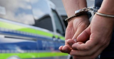 Niemiecka policja zatrzymała 15-latka. Miał spiskować z Państwem Islamskim
