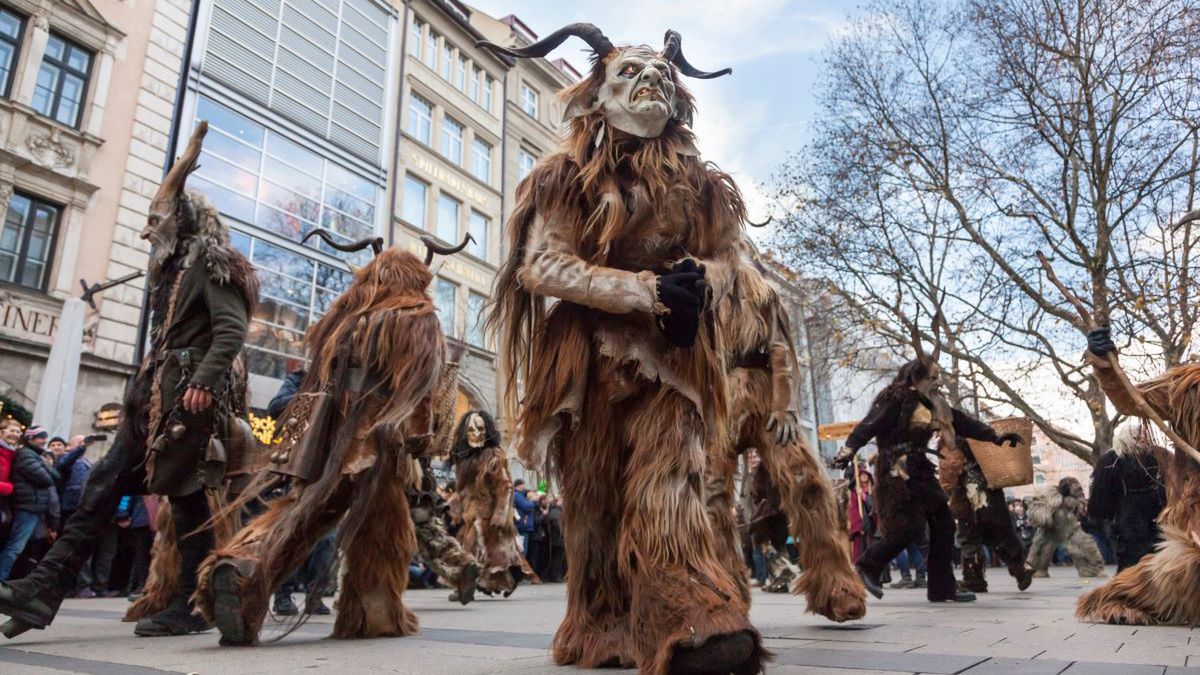 44-latek trafił do szpitala po spotkaniu z Krampusami
