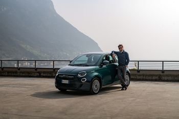 Pierwsza jazda: Fiat 500 Hybrid (2026) – radość nie wymaga pośpiechu
