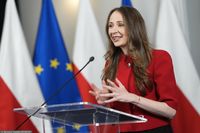 Agnieszka Dziemianowicz-Bąk, ministra rodziny, pracy i 