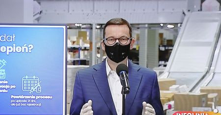 Kiedy powrót do szkół? Premier Morawiecki wskazał jedyny pewny termin