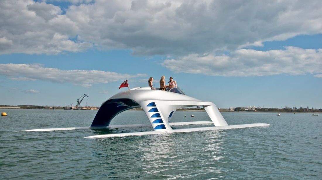 Superszybki jacht SS18 piękny jak dzieło sztuki. Komfortowe od 0 do 100 km/h w 3,5 sekundy! 1